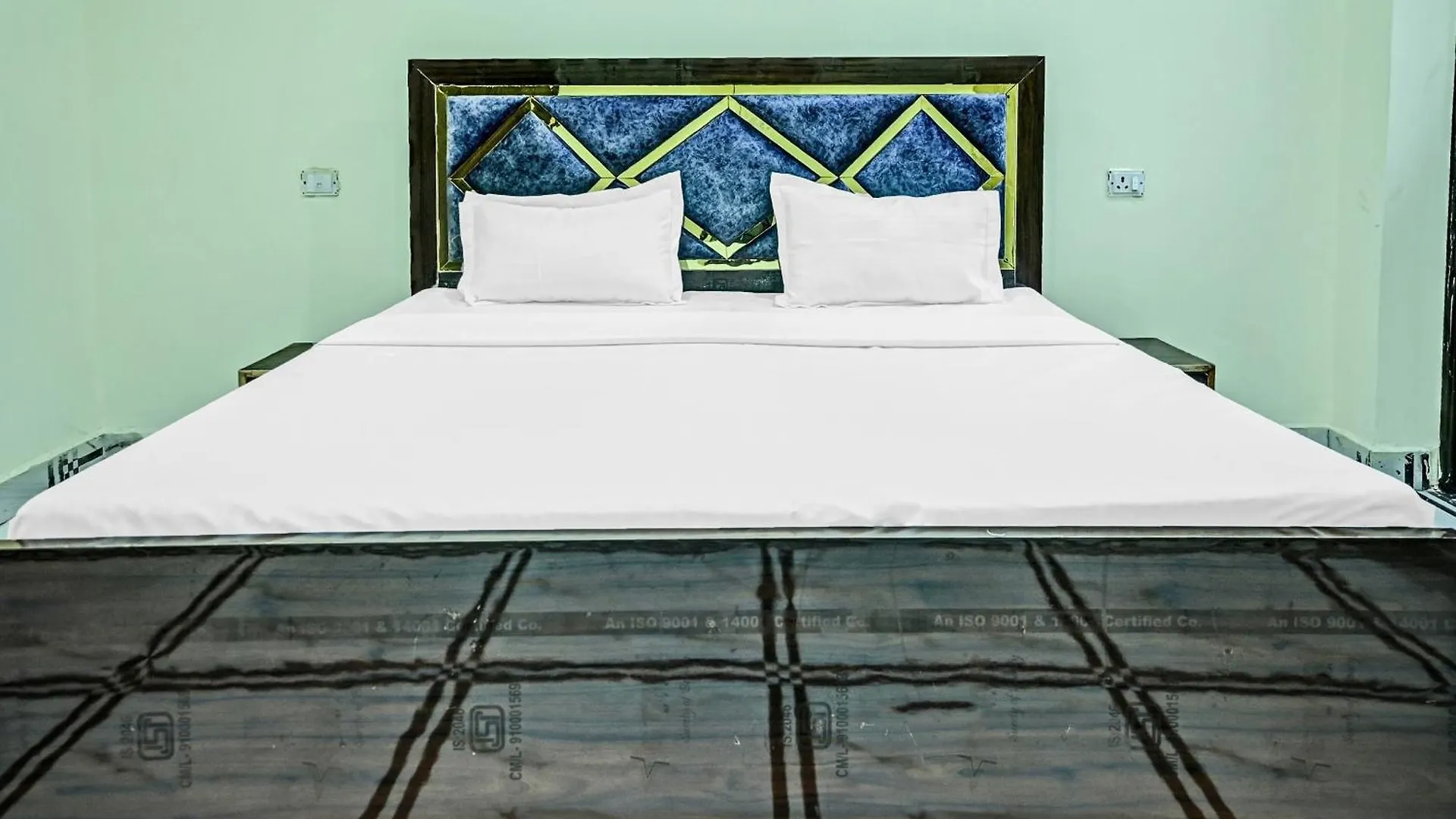 Oyo Flagship Tara Holiday Homes Stay Varanasi