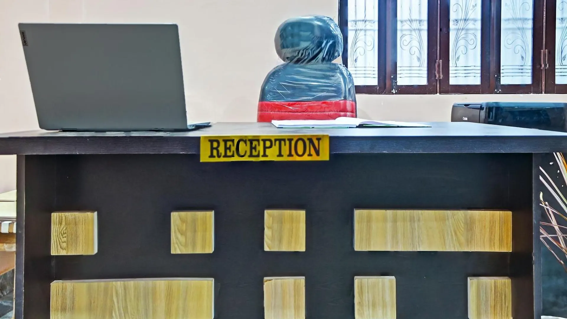 Oyo Flagship Tara Holiday Homes Stay Varanasi 4*,  India