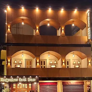 Hotel Bhagyashree 2 Km To Vishwanath Temple, Ganga Ghat Parking Available